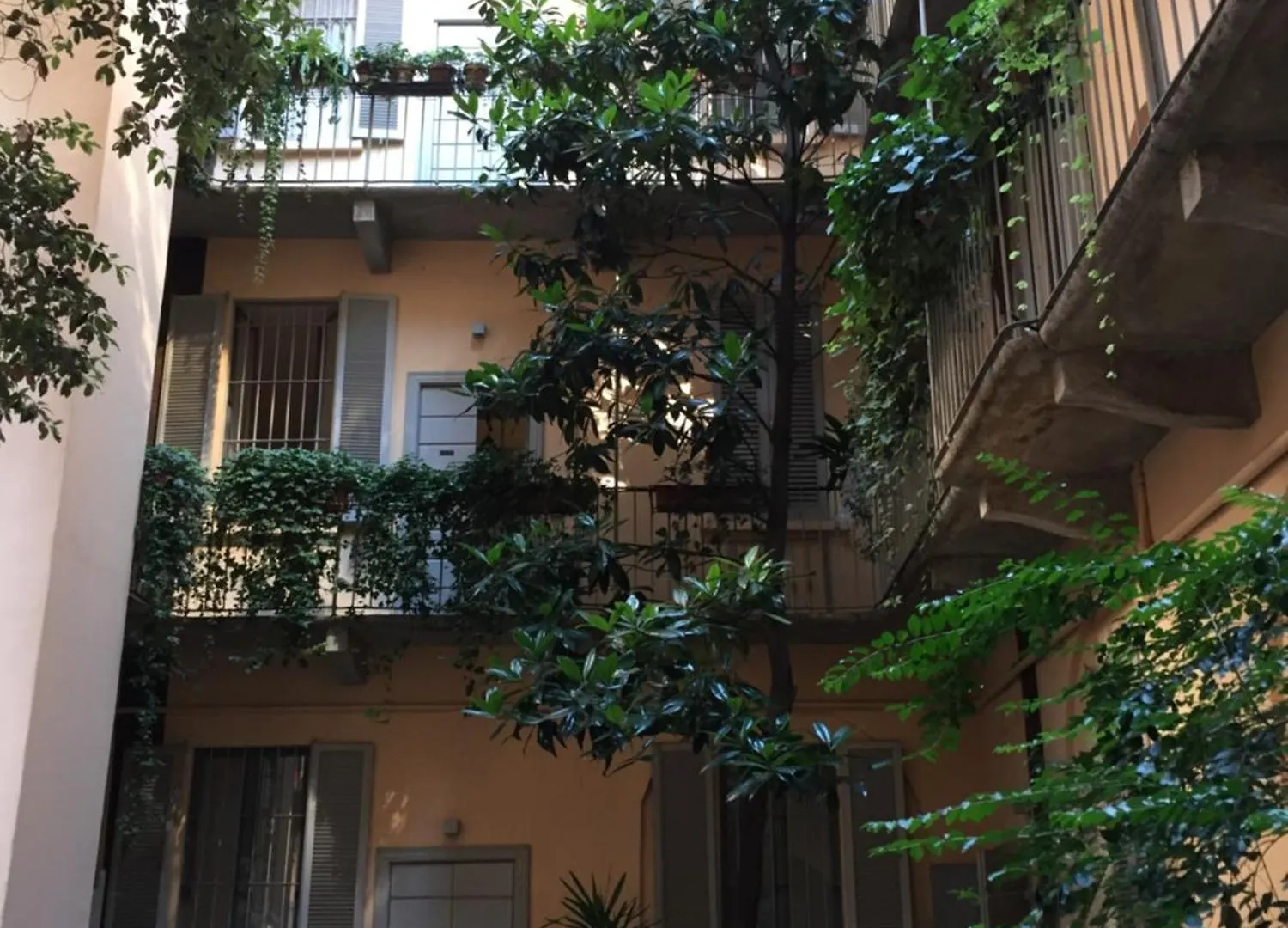 Apartamento Casa Di Ringhiera Milanese